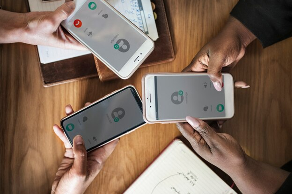 App Maisters Mobile-Based Collaboration